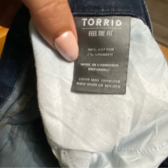 Torrid Sz 26 Crop Boyfriend Straight Vintage Stretch Mid-Rise - Picture 5 of 6